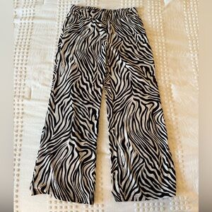 Studio by JPR Wide Leg Pants in Zebra - Medium